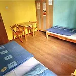 Old Town Luxe Retreat - King Bed - Steps To Main Square Kraków