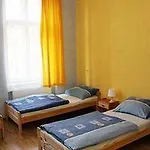 Old Town Luxe Retreat - King Bed - Steps To Main Square Kraków