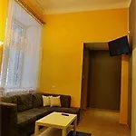 Old Town Luxe Retreat - King Bed - Steps To Main Square * Kraków