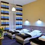 Lejlighed Old Town Luxe Retreat - King Bed - Steps To Main Square Kraków