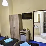 Old Town Luxe Retreat - King Bed - Steps To Main Square * Kraków