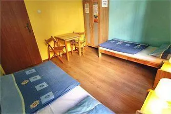 Old Town Luxe Retreat - King Bed - Steps To Main Square 克拉科夫