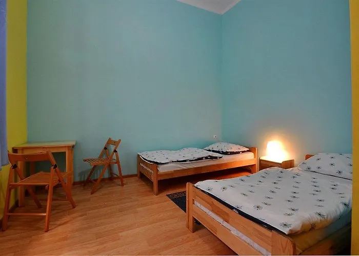 Old Town Luxe Retreat - King Bed - Steps To Main Square شقة كراكوفيا