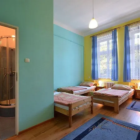 Old Town Luxe Retreat - King Bed - Steps To Main Square Appartement Cracovie