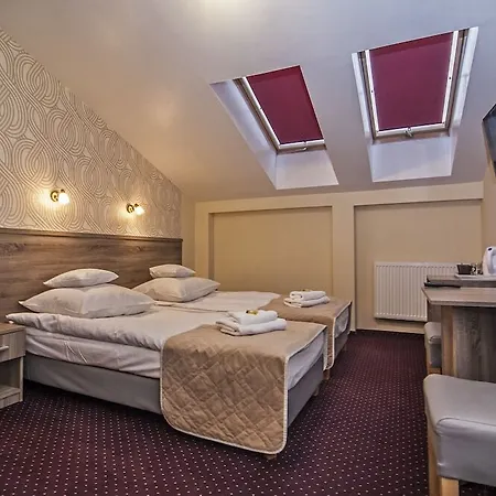 Old Town Luxe Retreat - King Bed - Steps To Main Square Appartement Cracovie