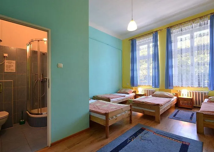 Old Town Luxe Retreat - King Bed - Steps To Main Square Apartman Krakkó
