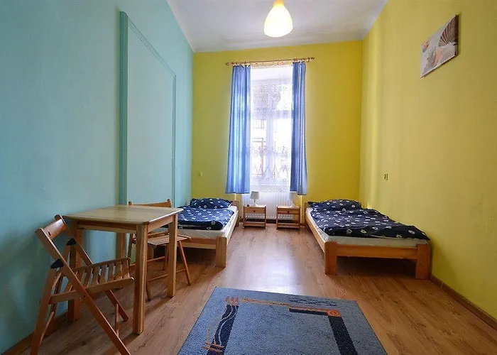 Apartman Old Town Luxe Retreat - King Bed - Steps To Main Square *