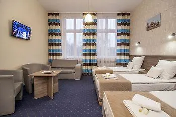 Old Town Luxe Retreat - King Bed - Steps To Main Square Apartman