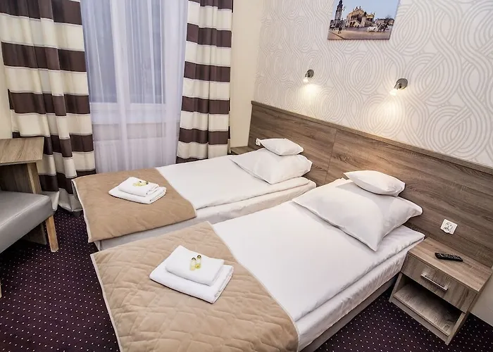 Old Town Luxe Retreat - King Bed - Steps To Main Square * Krakkó