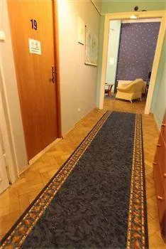 Old Town Luxe Retreat - King Bed - Steps To Main Square Apartament Kraków