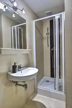 Apartment Old Town Luxe Retreat - King Bed - Steps To Main Square